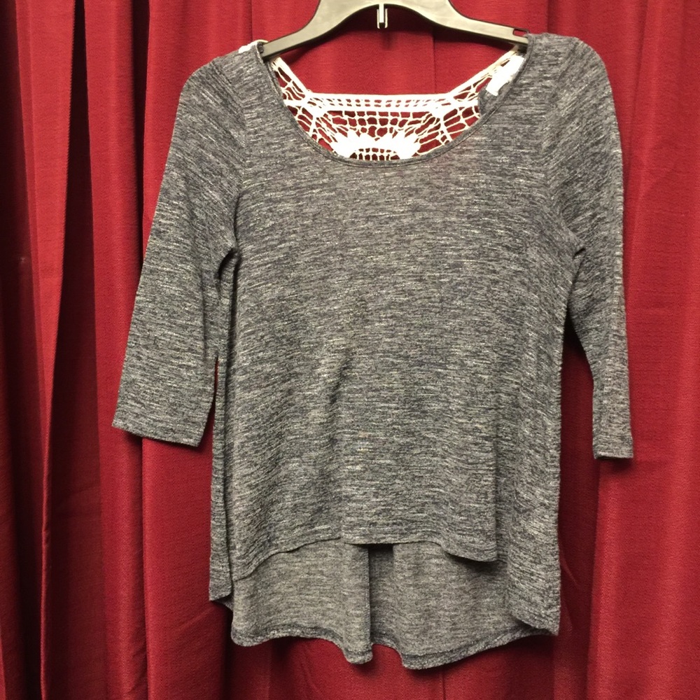 Aeropostale-Blue 3/4 sleeve shirt w/back Lace-S